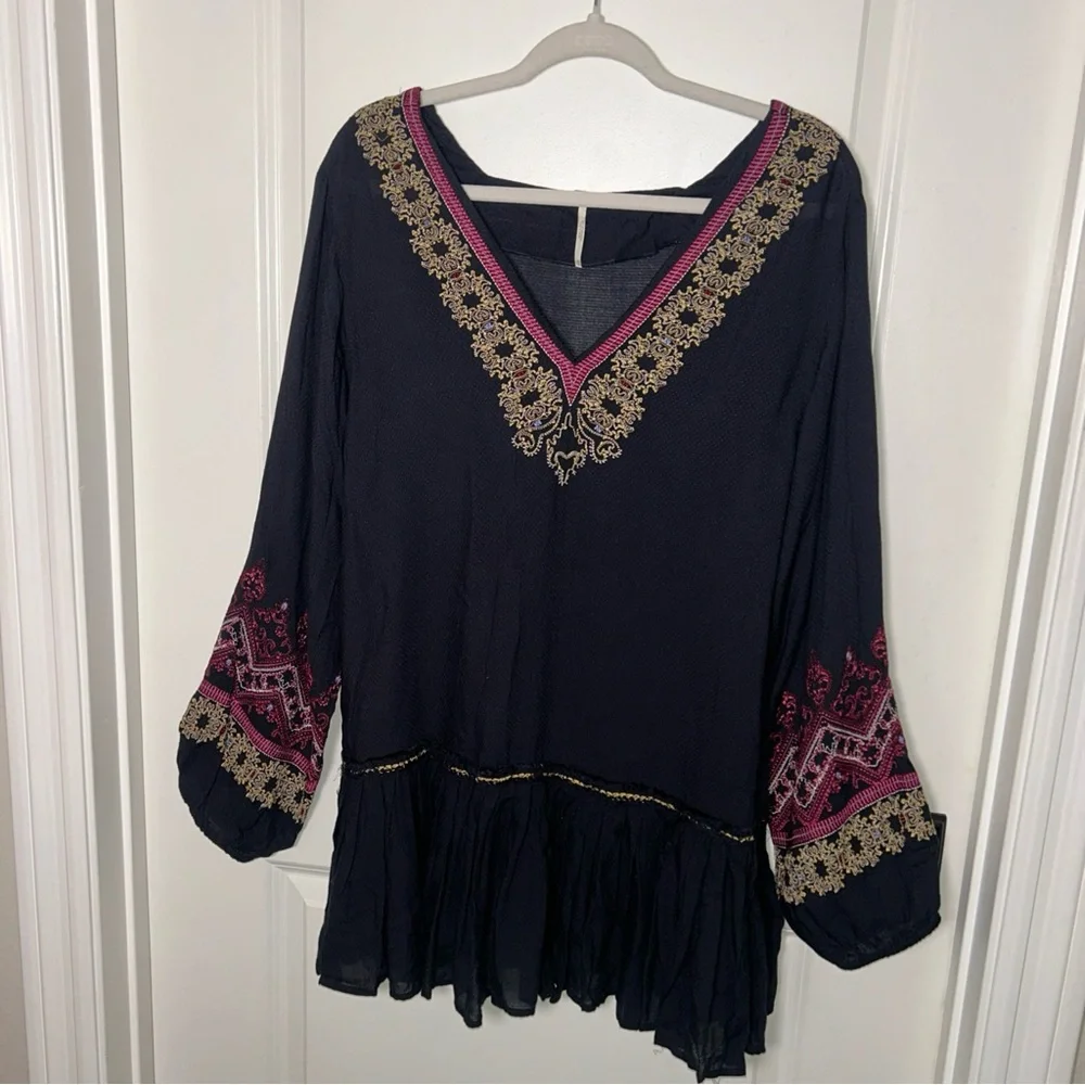Free People Wild One Embroidered Mini Dress Long Sleeve V-Neck Black Sz XS Boho